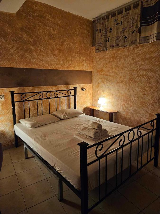 George'S Guest House Chania  Eksteriør billede